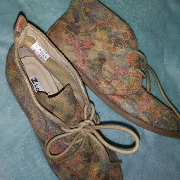 Floral print cloth booties - Picture 1 of 4